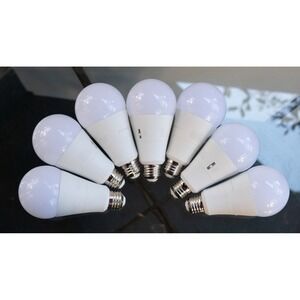 Lot of 7 - 60-Watt Equivalent A21 Dimmable CEC Battery Backup LED Light Bulb CCT